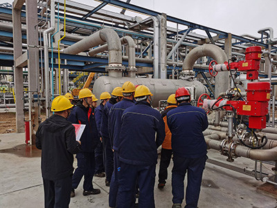 青島金能-地面火炬